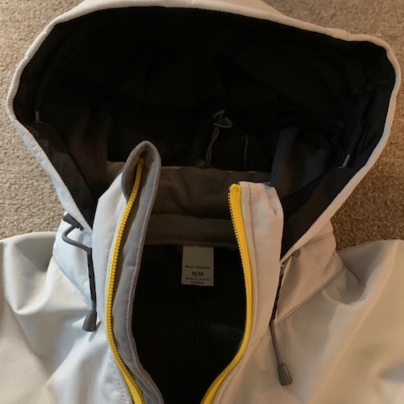 Mountain Equipment Co-op Soft Shell - Picture 7 of 8